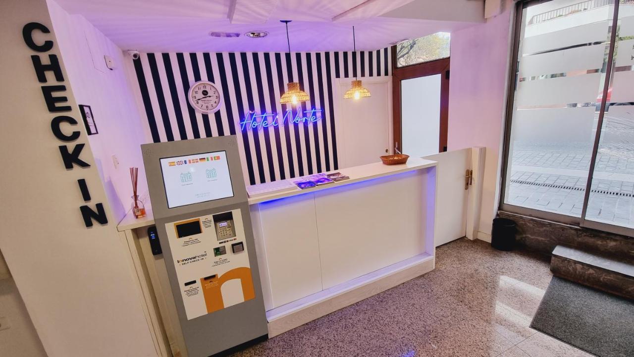 诺特酒店 扎鲁亚斯 外观 照片